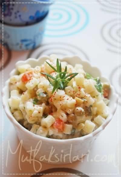 Makarna Salatası