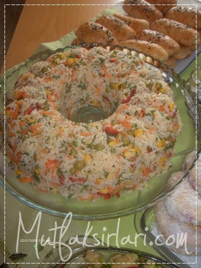 pirinc_salatasi
