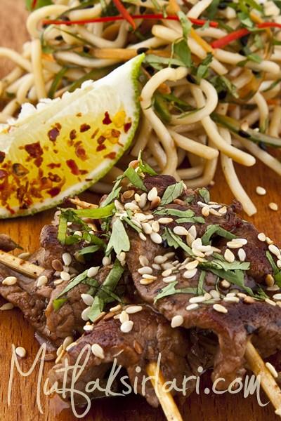 Tenderloin Skewers Warm Noddle Salad