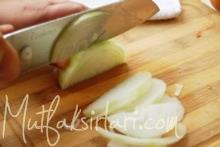 onion_peeling_slicing_techniques04