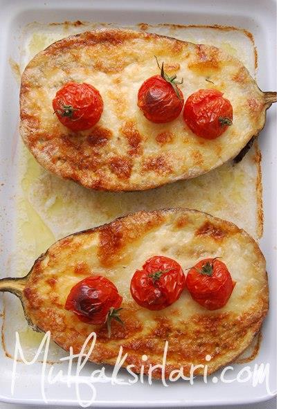 Mozarella Peynirli Patlıcan Çanakları